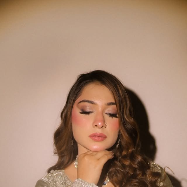 Party and glam makeup services - Glamorous party makeup looks in Karachi